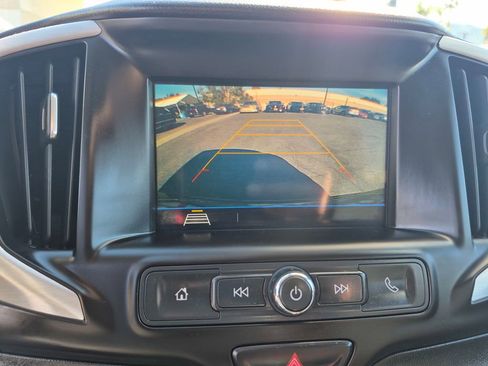 Used 2018 GMC Terrain SLE image 16