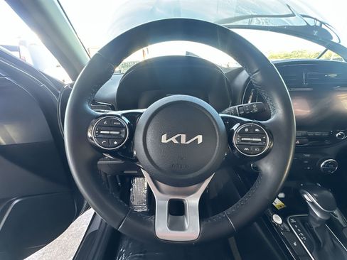 Certified 2023 Kia Soul EX image 11