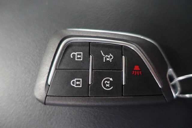 Used 2024 Cadillac Lyriq Tech AWD/4WD image 17