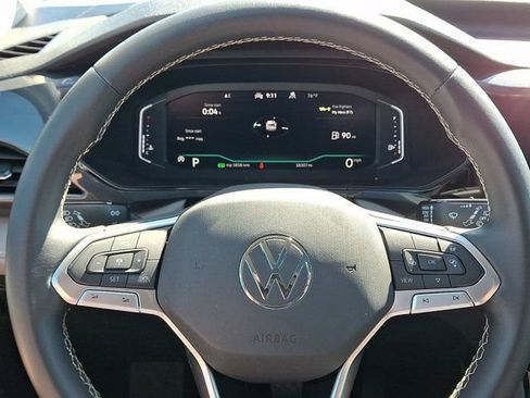 Used 2023 Volkswagen Taos SEL AWD/4WD image 25