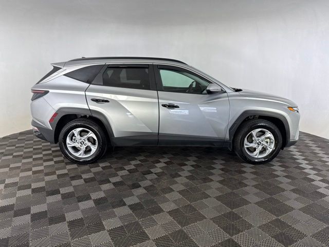 Used 2023 Hyundai Tucson SEL AWD/4WD image 4
