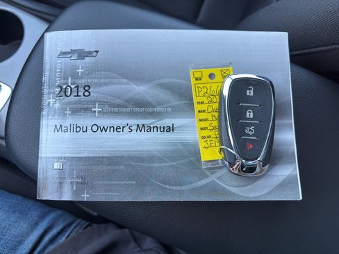 Used 2018 Chevrolet Malibu LS FWD image 19