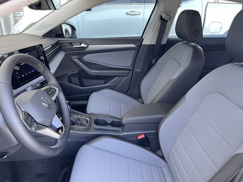 New 2025 Volkswagen Jetta SE image 16