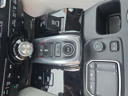 Used 2023 Acura MDX SH-AWD w/ Technology Package image 27
