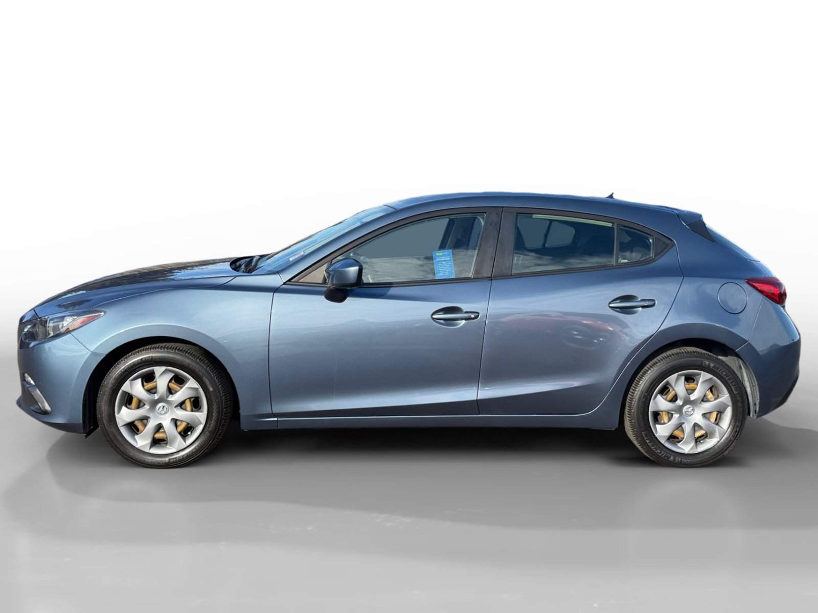 Used 2015 MAZDA MAZDA3 i Sport FWD image 2