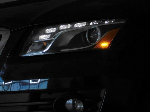 Used 2012 Audi Q5 2.0T Premium Plus image 16