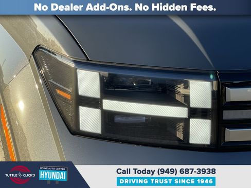 Used 2025 Hyundai Santa Fe SEL image 7