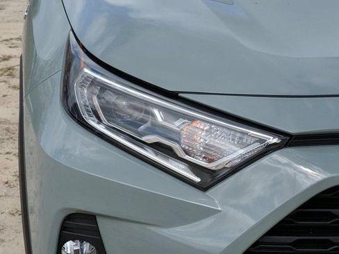 Used 2020 Toyota RAV4 XLE w/ Convenience Package AWD/4WD image 10