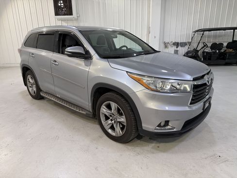 Used 2016 Toyota Highlander Limited image 7