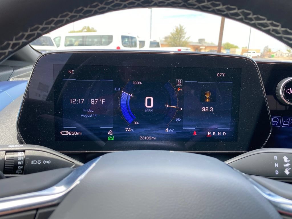 Used 2024 Chevrolet Equinox EV LT FWD image 30