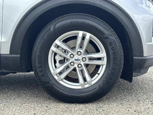 Certified 2023 Ford Explorer XLT RWD image 31