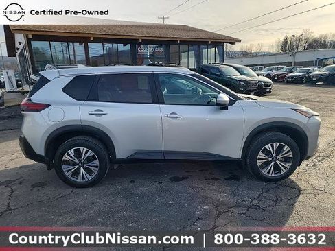 Certified 2023 Nissan Rogue SV image 9