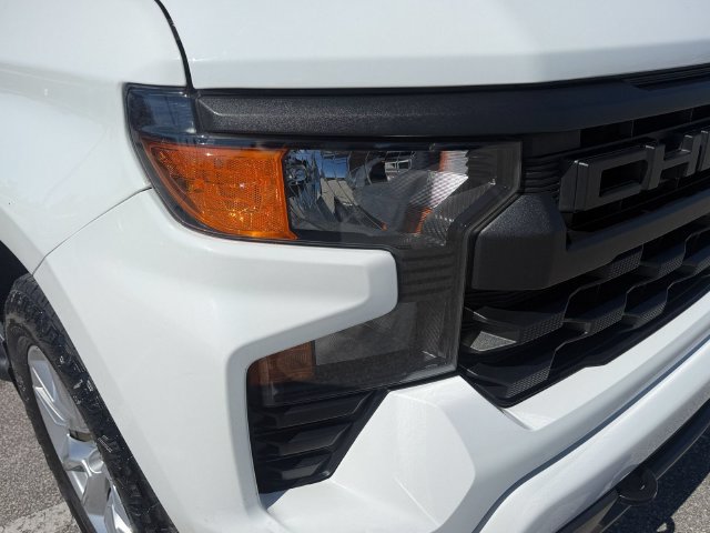Used 2024 Chevrolet Silverado 1500 Custom RWD image 9