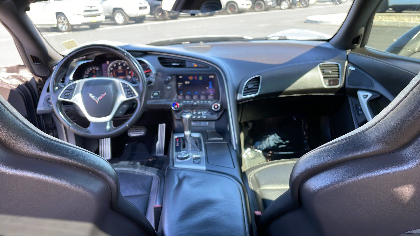 Used 2015 Chevrolet Corvette Stingray Coupe RWD image 16