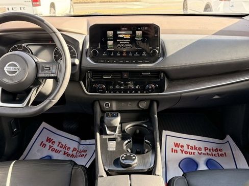 Certified 2021 Nissan Rogue SL w/ Premium Package image 28