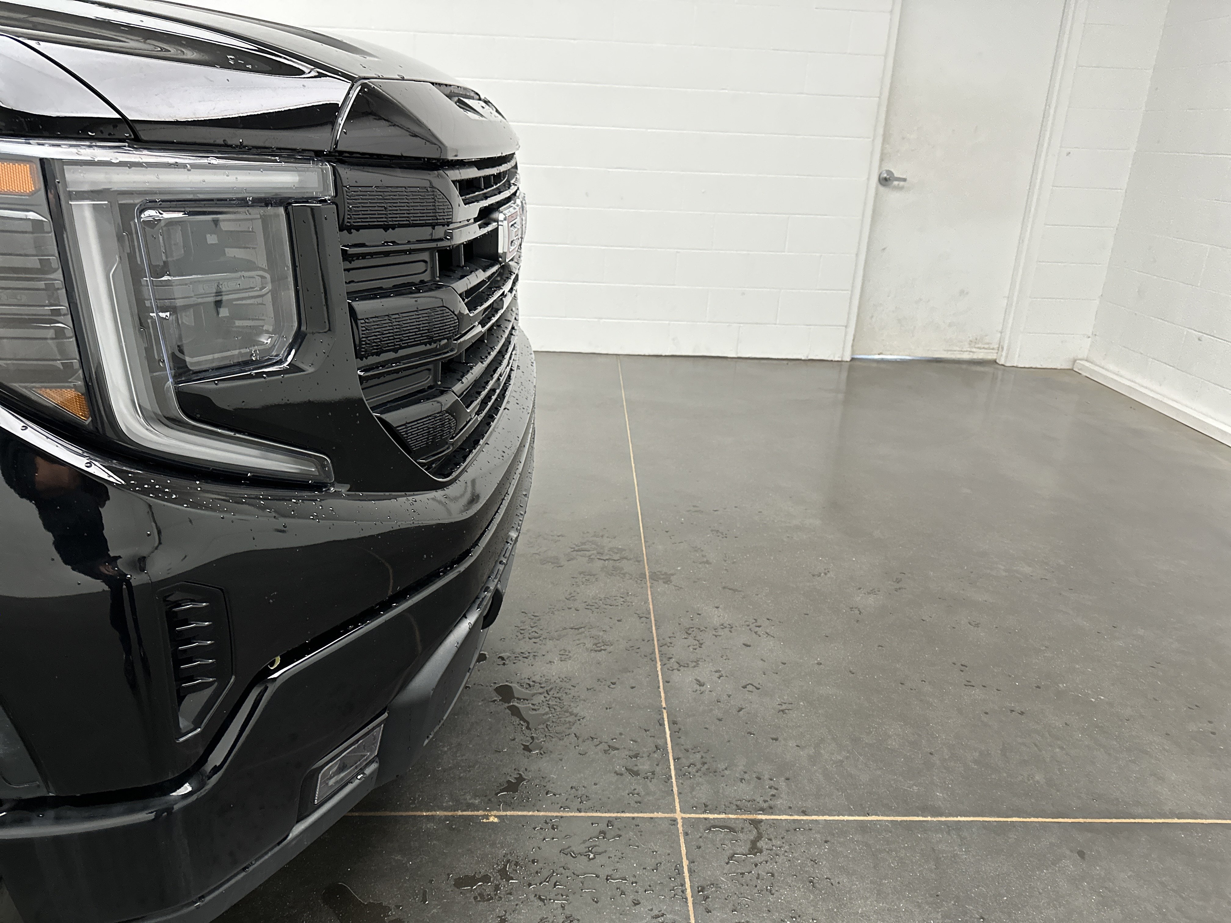 Used 2024 GMC Sierra 1500 Elevation w/ Max Trailering Package AWD/4WD image 2