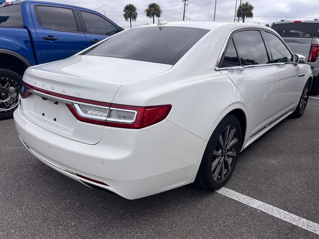 Used 2020 Lincoln Continental AWD image 4