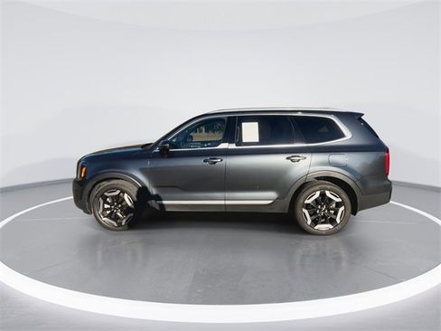 Used 2024 Kia Telluride S w/ S Sunroof Package image 6