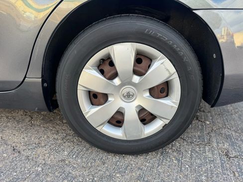 Used 2007 Toyota Camry LE image 14