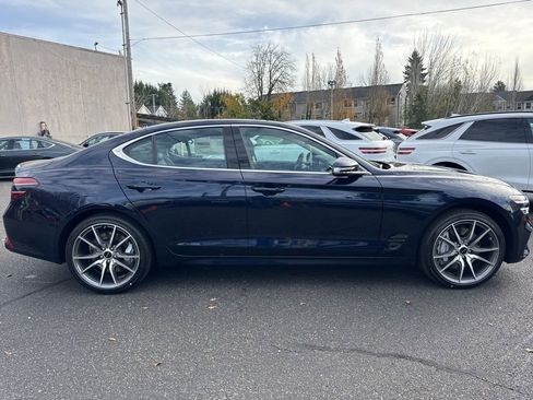 New 2026 Genesis G70 2.5T image 8