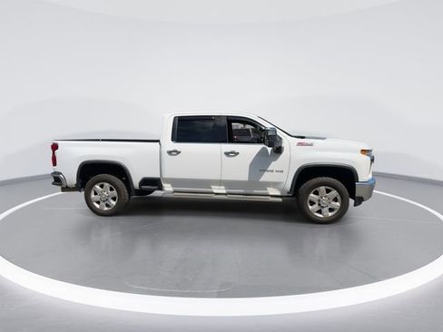 Used 2021 Chevrolet Silverado 2500 LTZ w/ LTZ Convenience Package AWD/4WD image 9