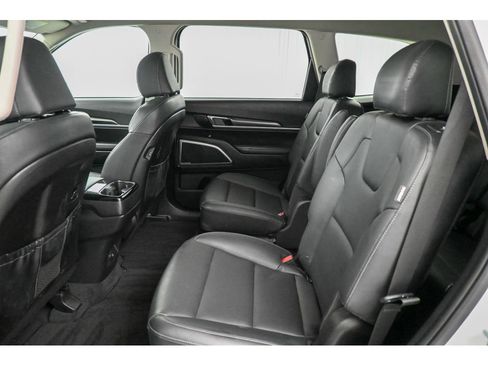 Used 2024 Kia Telluride S image 24