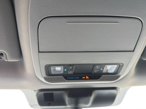 Used 2021 Ford F150 XLT AWD/4WD image 13