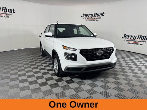 Used 2026 Hyundai Venue SE image 5