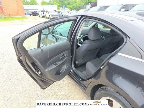 Used 2015 Chevrolet Cruze LT FWD image 24