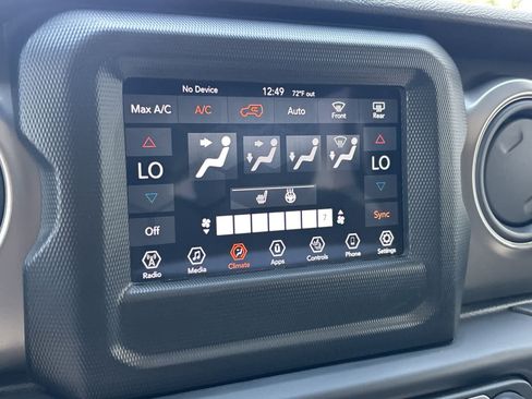 Used 2022 Jeep Wrangler Unlimited Sport AWD/4WD image 18