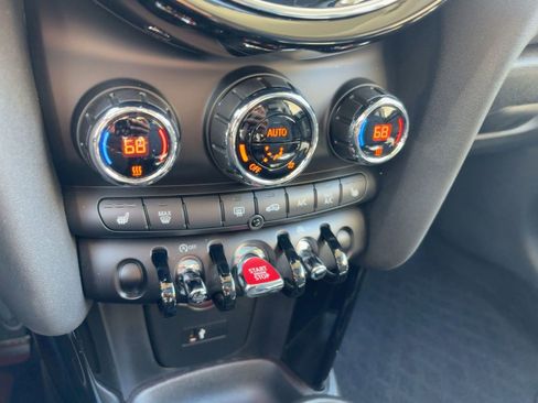 Certified 2023 MINI Cooper 2-Door Hardtop image 17