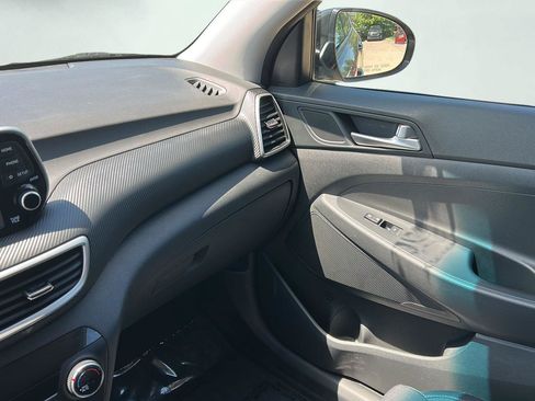 Used 2021 Hyundai Tucson Value AWD/4WD image 17