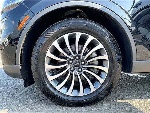 Used 2024 Lincoln Aviator Reserve AWD/4WD image 35