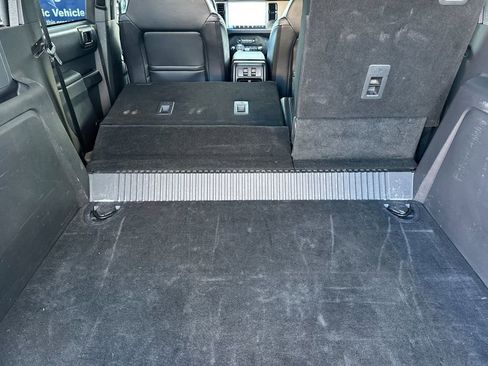 Used 2025 Ford Bronco Outer Banks image 16