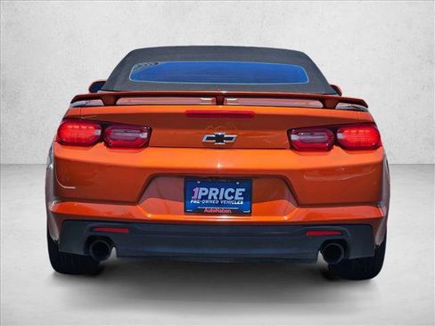 Used 2023 Chevrolet Camaro LT w/ Technology Package RWD image 7