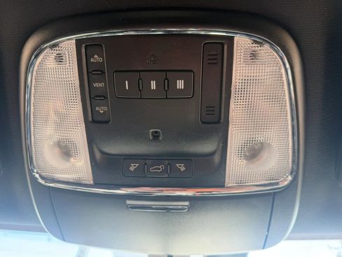 Used 2016 Jeep Grand Cherokee Limited image 21