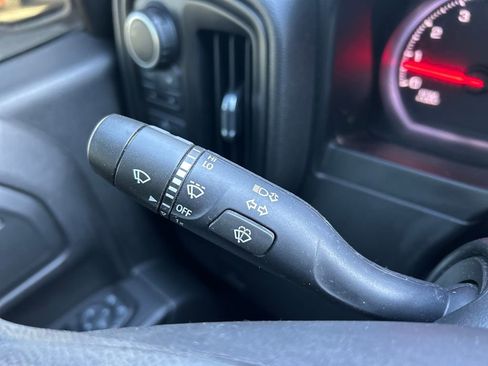 Used 2020 Chevrolet Silverado 1500 Custom Trail Boss w/ Custom Convenience Package image 29