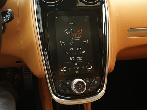 Used 2021 McLaren GT image 12