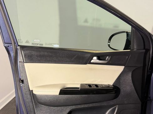 Used 2018 Kia Sportage EX w/ EX Sport Appearance Package FWD image 12