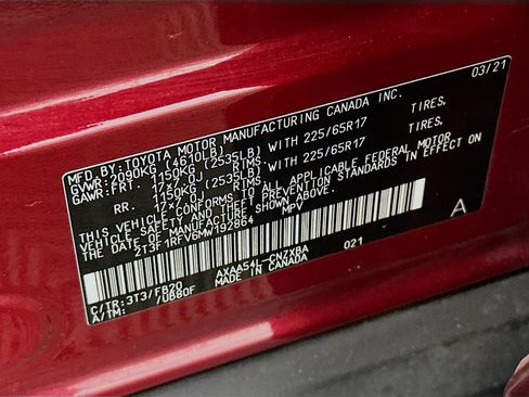 Used 2021 Toyota RAV4 LE image 12