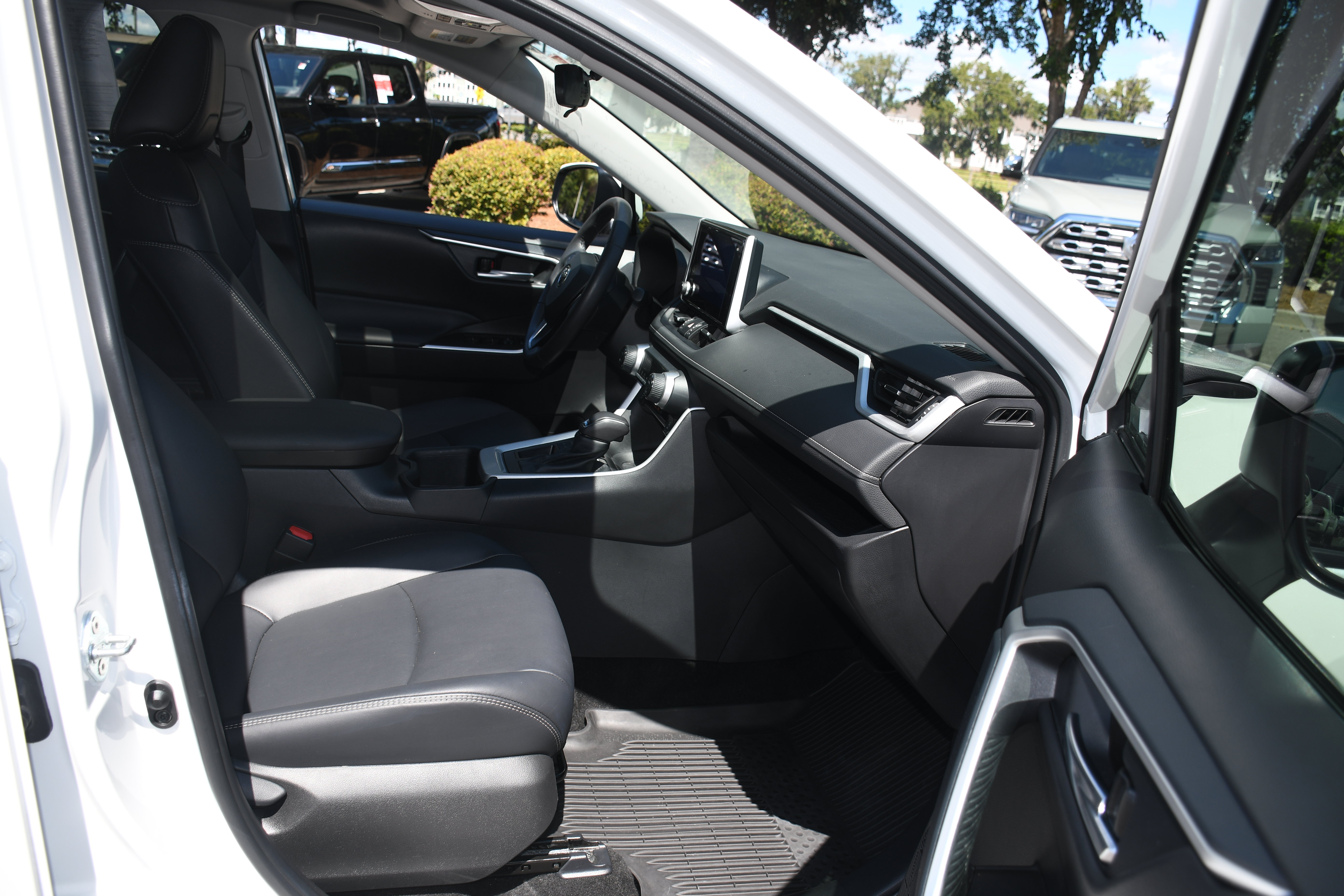 Certified 2024 Toyota RAV4 XLE Premium FWD image 21