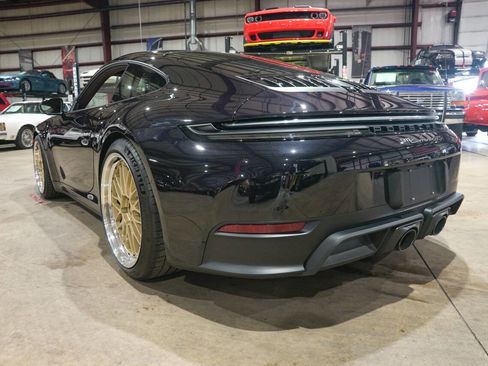 Used 2025 Porsche 911 GTS image 6
