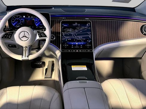 New 2026 Mercedes-Benz EQE 320 4MATIC SUV image 7