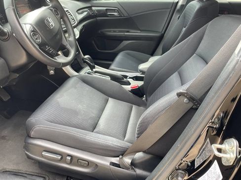 Used 2014 Honda Accord Sport image 9