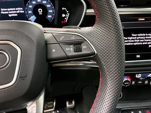 Certified 2025 Audi Q3 2.0T Premium Plus w/ Premium Plus Package image 22