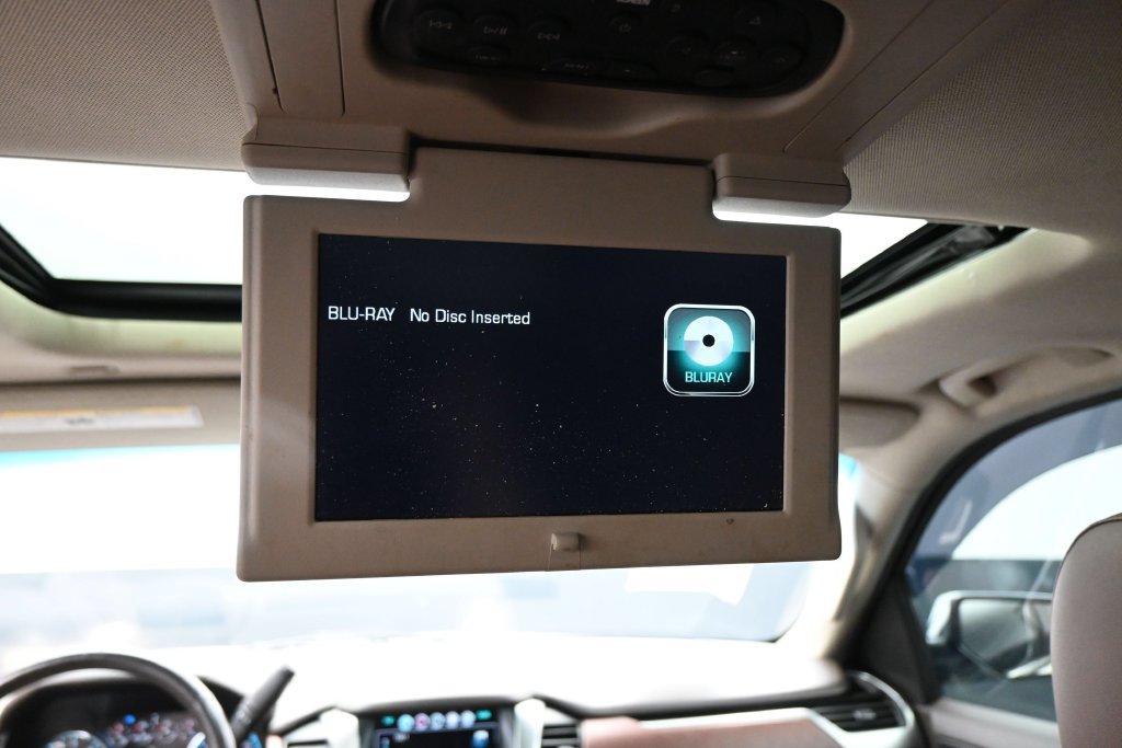 Used 2016 Chevrolet Suburban LTZ AWD/4WD image 27