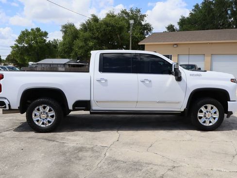 Certified 2024 Chevrolet Silverado 2500 High Country w/ Technology Package AWD/4WD image 10