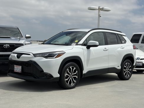 Used 2023 Toyota Corolla Cross AWD Hybrid image 6