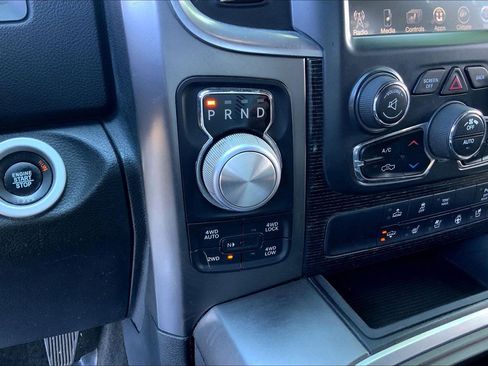 Used 2017 RAM 1500 Limited AWD/4WD image 11