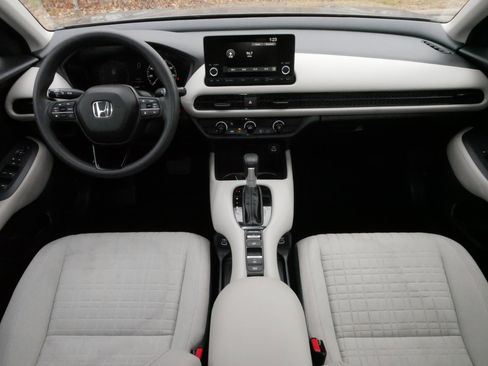 Certified 2023 Honda HR-V LX image 10